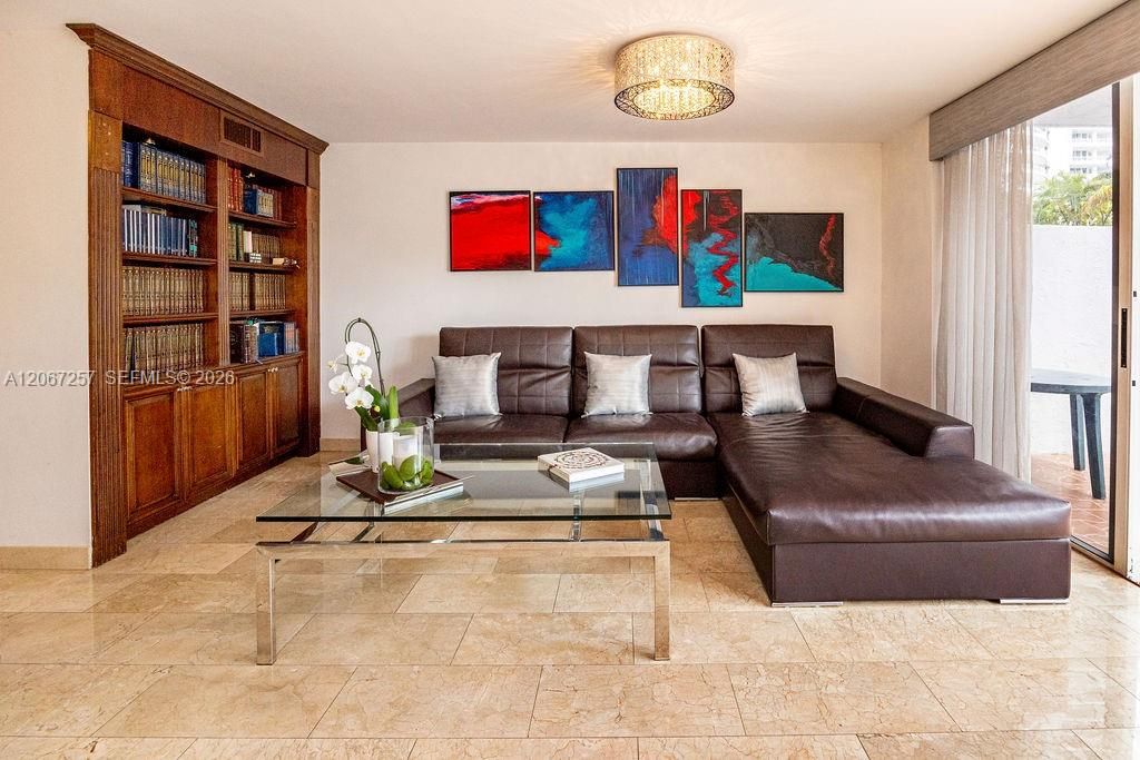 For Rent: $8,800 (5 beds, 3 baths, 2498 Square Feet)