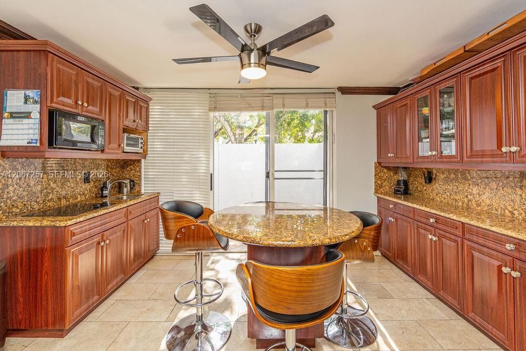 For Rent: $8,800 (5 beds, 3 baths, 2498 Square Feet)