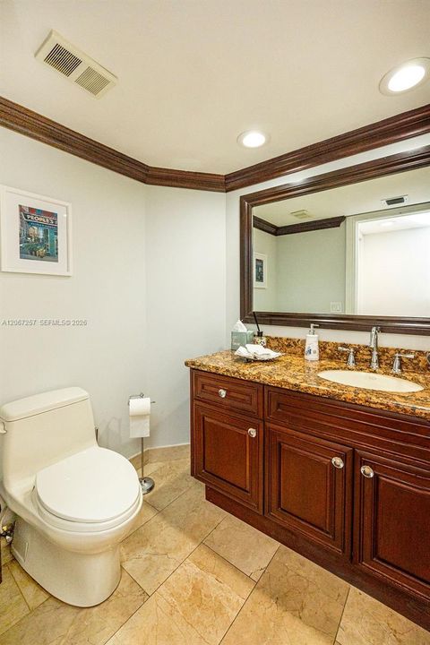 For Rent: $8,800 (5 beds, 3 baths, 2498 Square Feet)