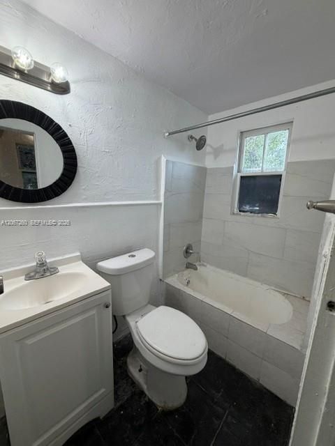 For Rent: $1,500 (1 beds, 1 baths, 3098 Square Feet)