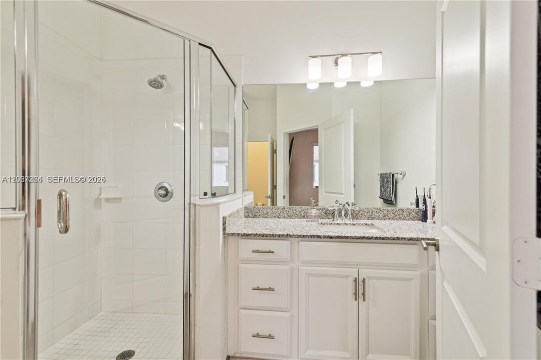 For Rent: $2,700 (3 beds, 2 baths, 1530 Square Feet)