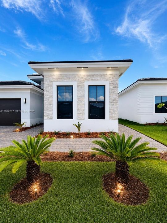 For Rent: $2,000 (1 beds, 1 baths, 750 Square Feet)