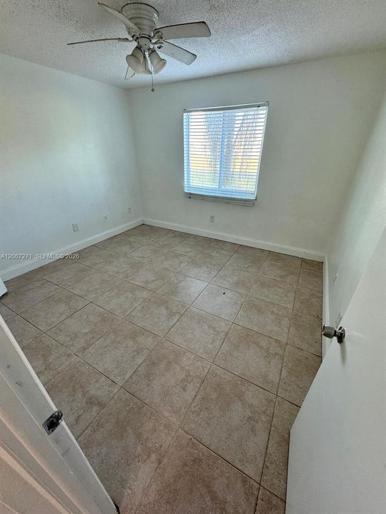 For Rent: $1,800 (2 beds, 2 baths, 1075 Square Feet)