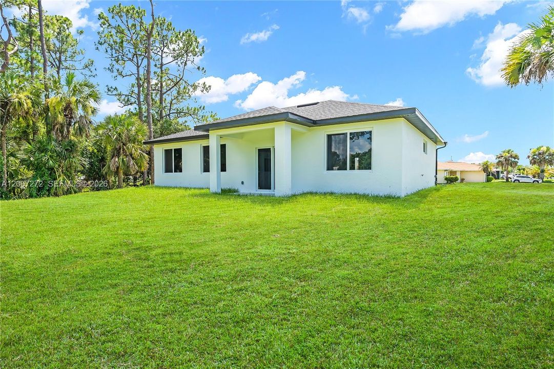 For Sale: $374,900 (3 beds, 2 baths, 1366 Square Feet)