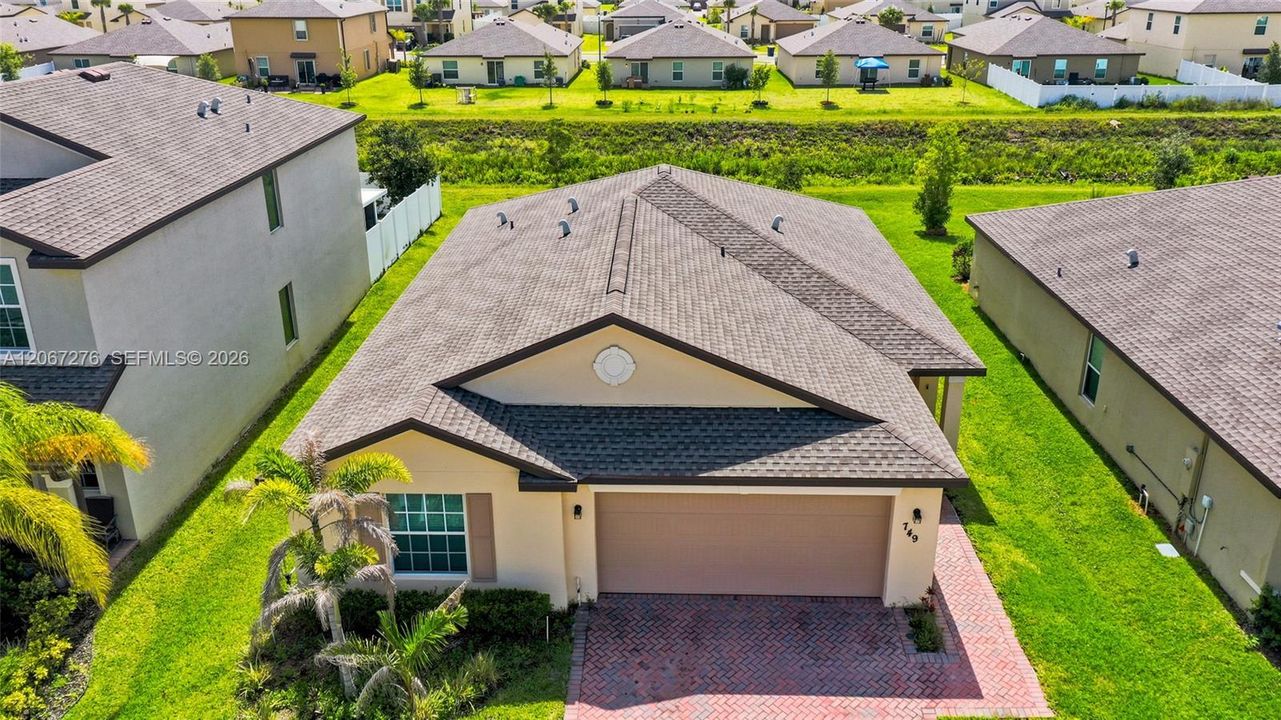 En Venta: $349,900 (4 camas, 2 baños, 1830 Pies cuadrados)