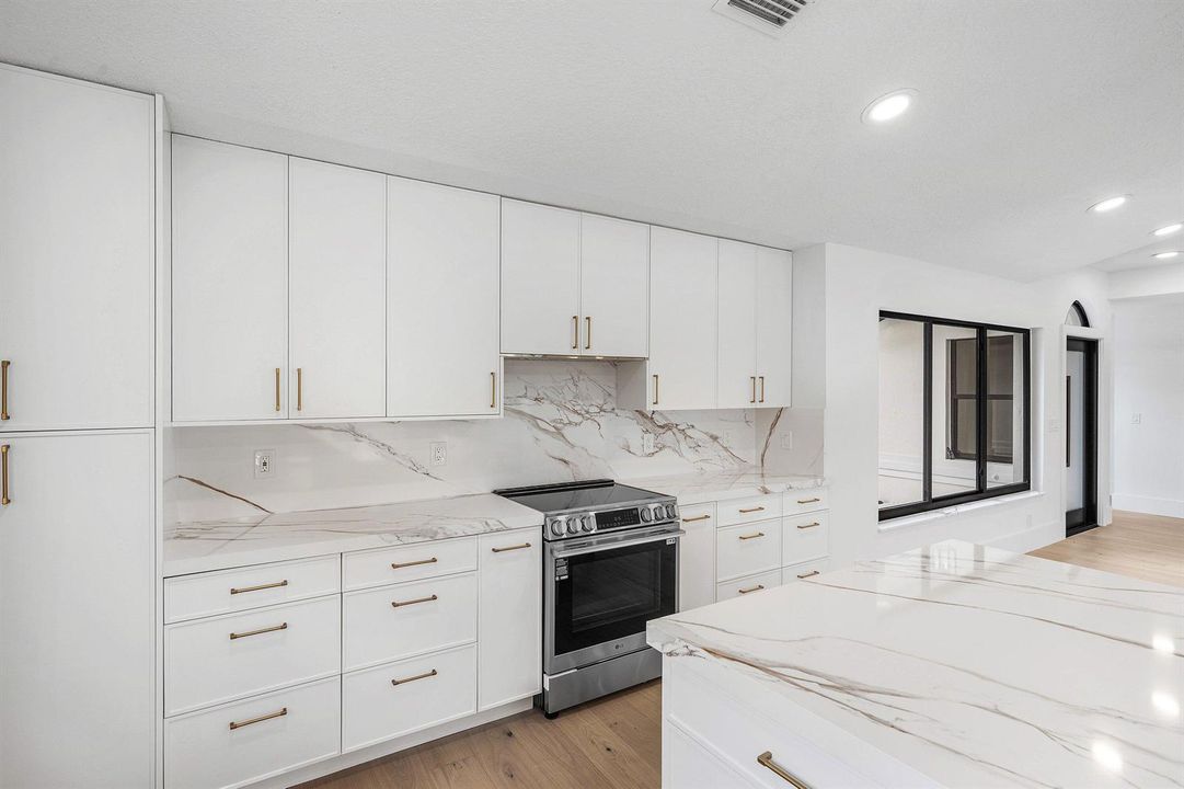 009-5665AspenRidgeCircle-DelrayBeach-FL-