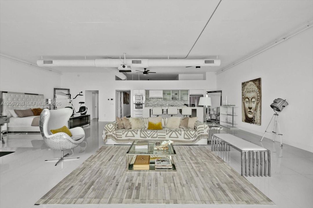 For Rent: $6,400 (1 beds, 2 baths, 1848 Square Feet)