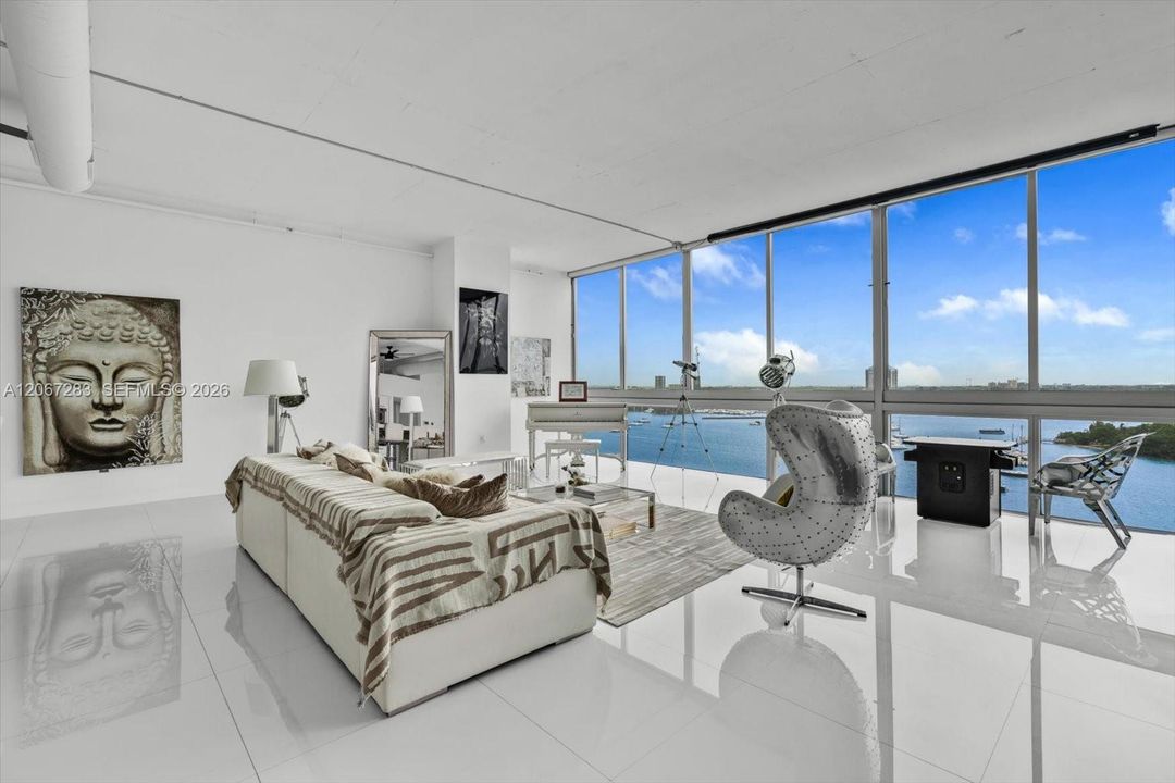 For Rent: $6,400 (1 beds, 2 baths, 1848 Square Feet)