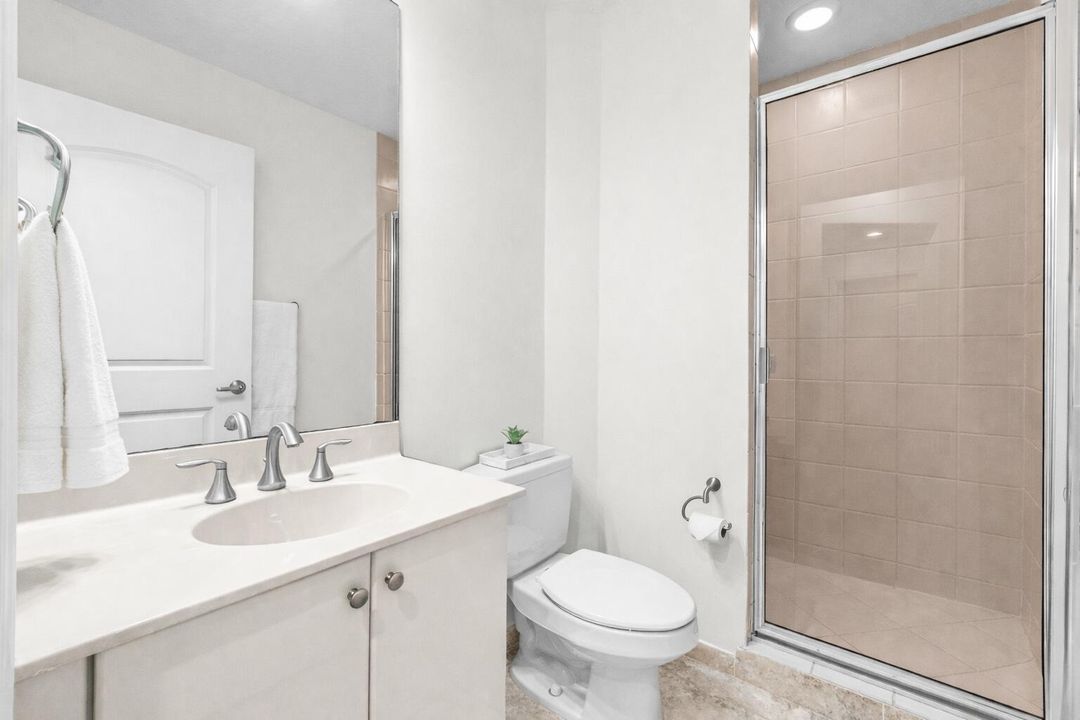 2nd Full Bathroom