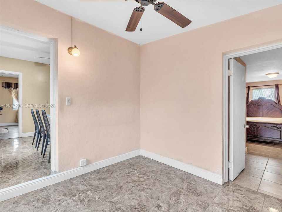 For Sale: $670,000 (3 beds, 2 baths, 1300 Square Feet)