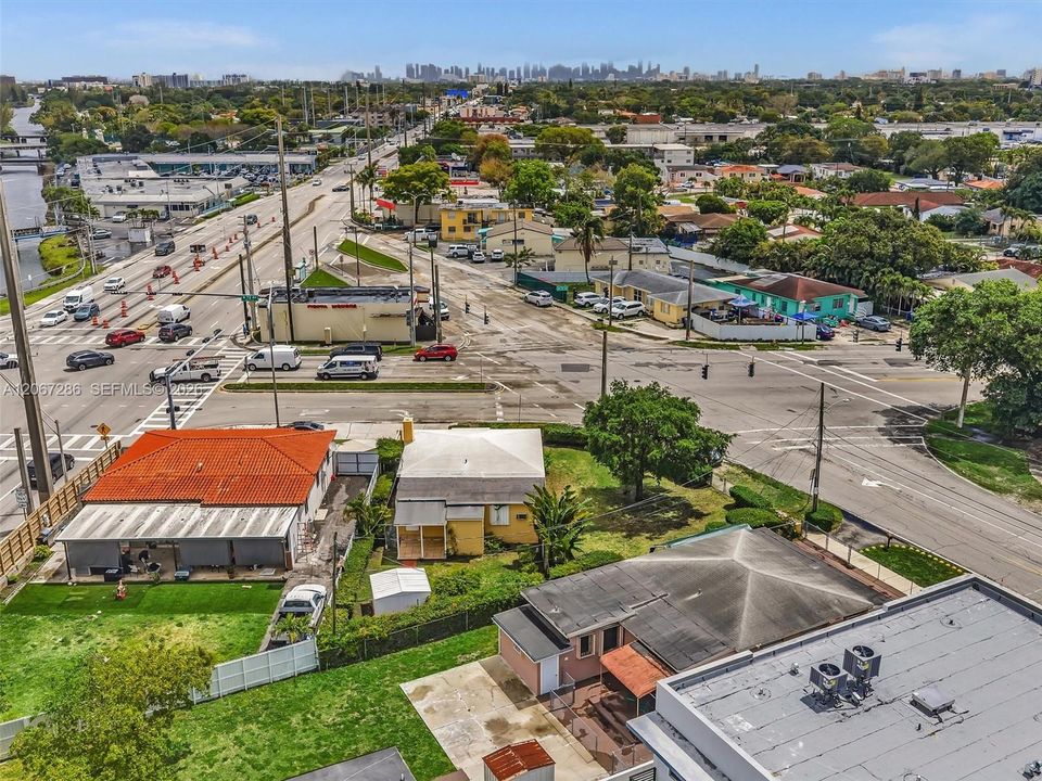 For Sale: $670,000 (3 beds, 2 baths, 1300 Square Feet)