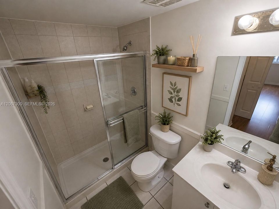 For Rent: $1,850 (2 beds, 2 baths, 809 Square Feet)