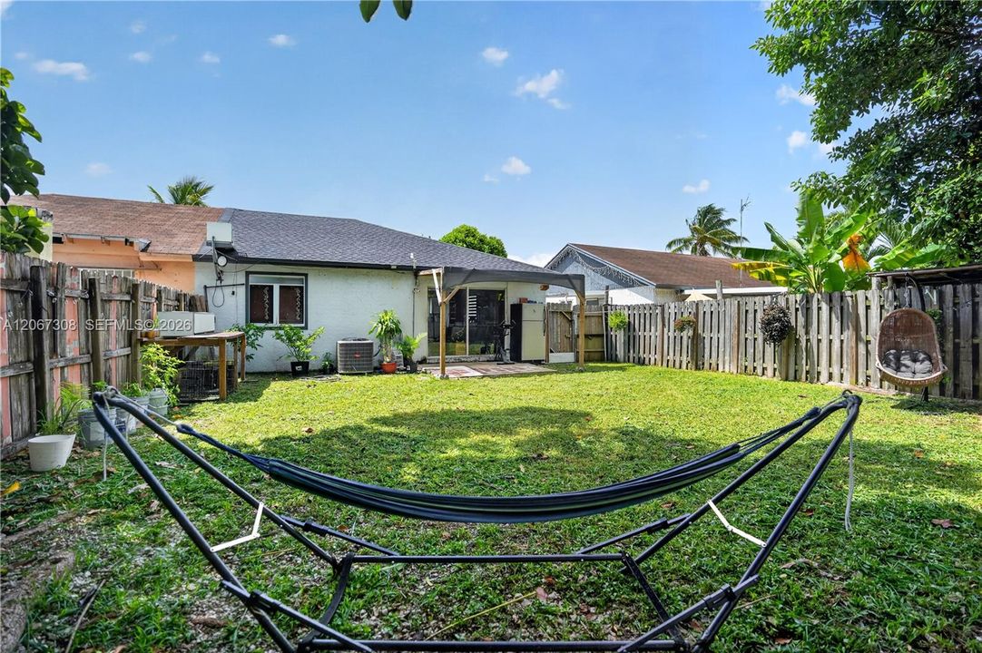 For Sale: $430,000 (3 beds, 1 baths, 960 Square Feet)
