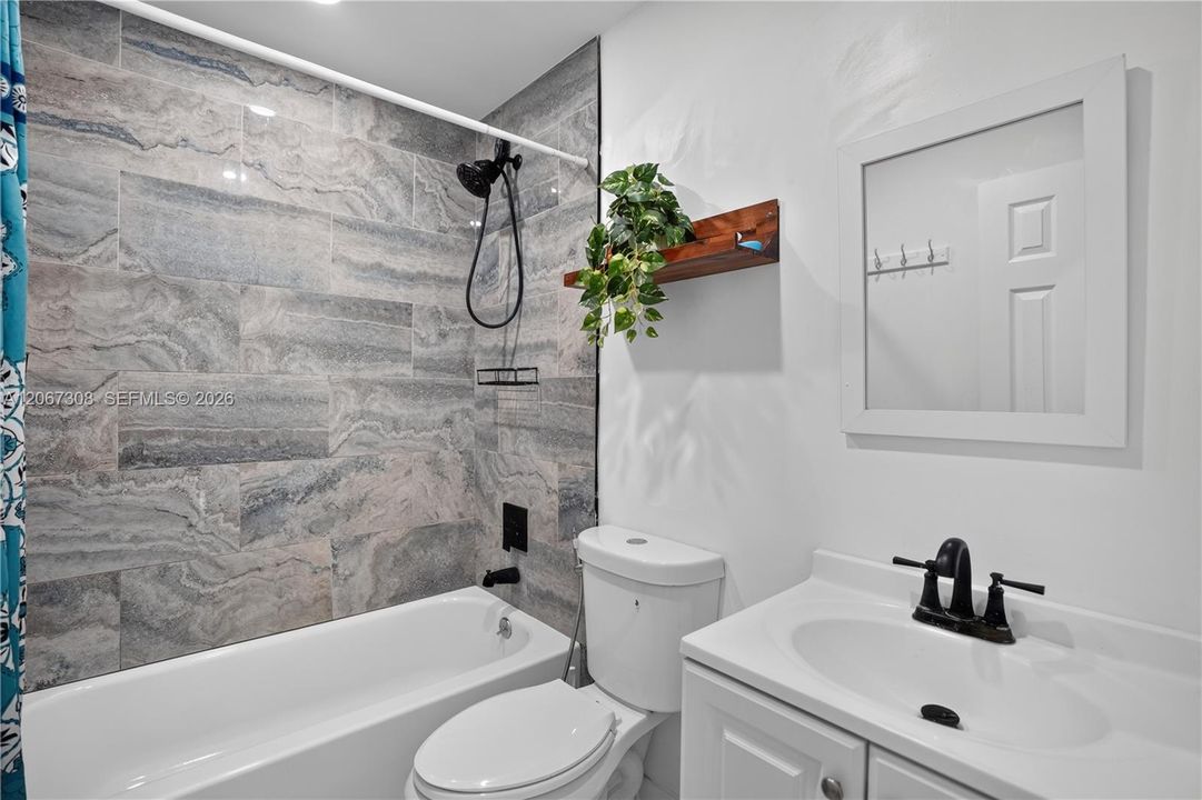 For Sale: $430,000 (3 beds, 1 baths, 960 Square Feet)