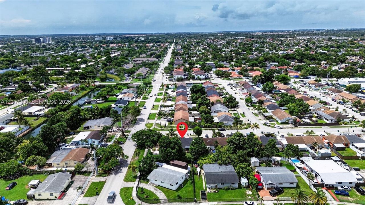 For Sale: $430,000 (3 beds, 1 baths, 960 Square Feet)