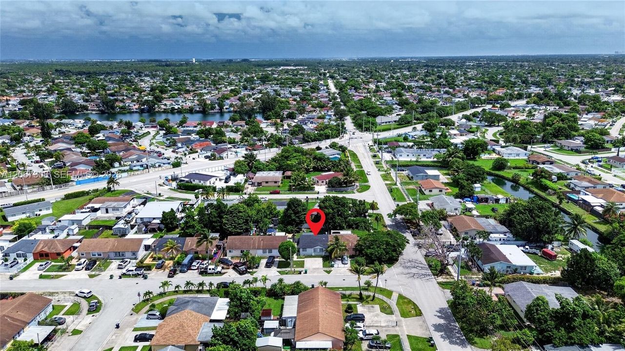 For Sale: $430,000 (3 beds, 1 baths, 960 Square Feet)