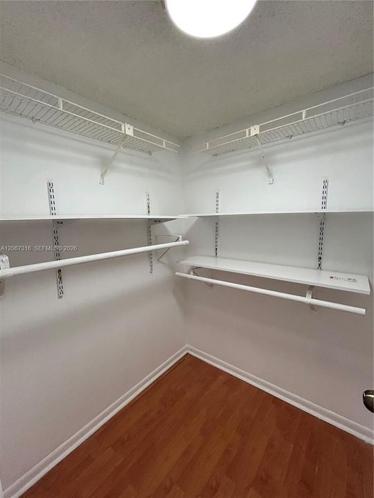 For Sale: $174,900 (2 beds, 2 baths, 1020 Square Feet)