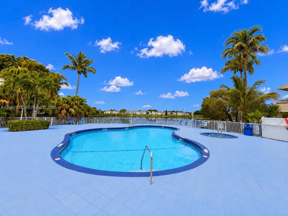 For Sale: $174,900 (2 beds, 2 baths, 1020 Square Feet)