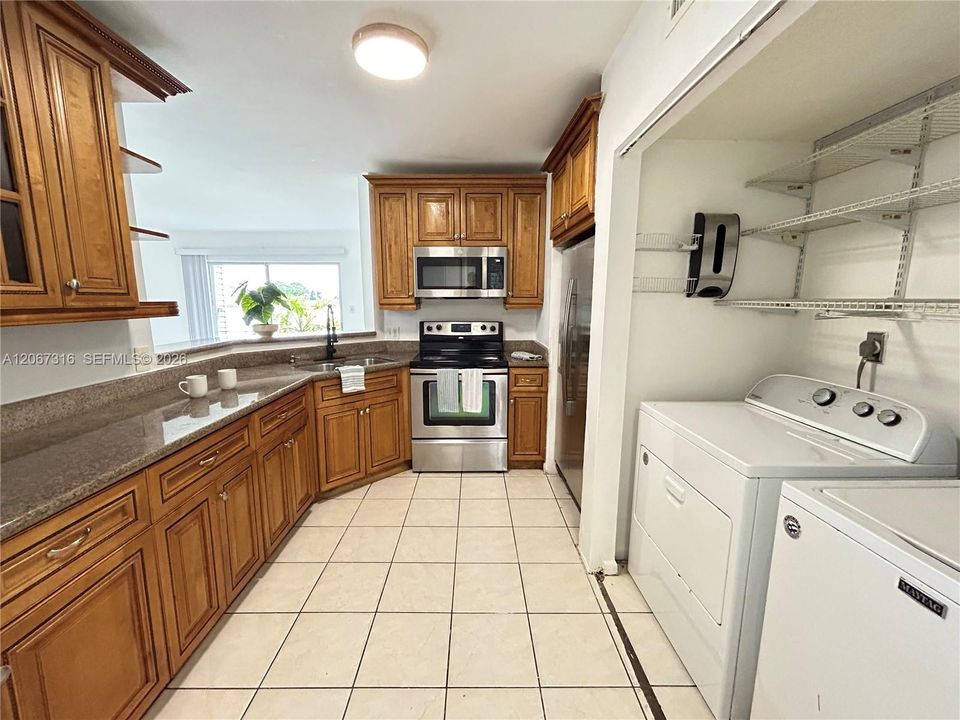 For Sale: $174,900 (2 beds, 2 baths, 1020 Square Feet)