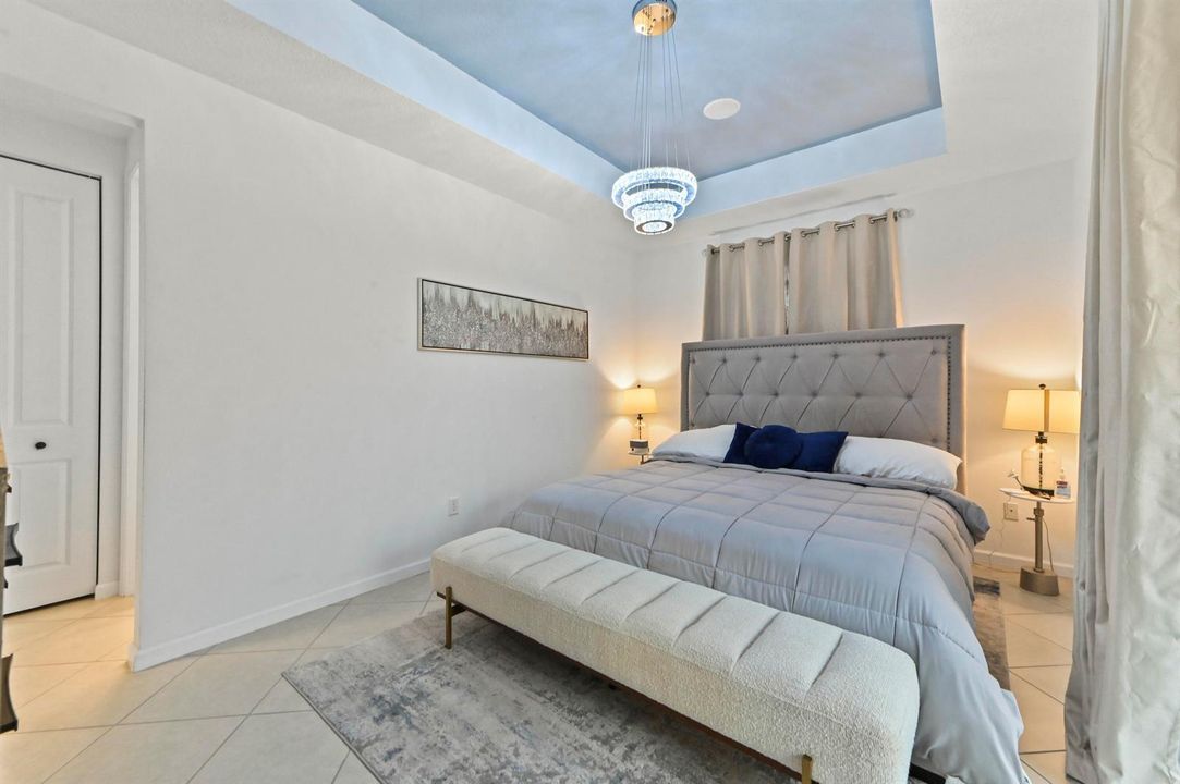 25 Bedroom 03
