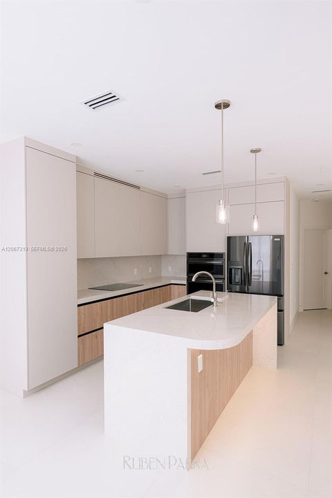 En Renta: $4,700 (3 camas, 2 baños, 1511 Pies cuadrados)