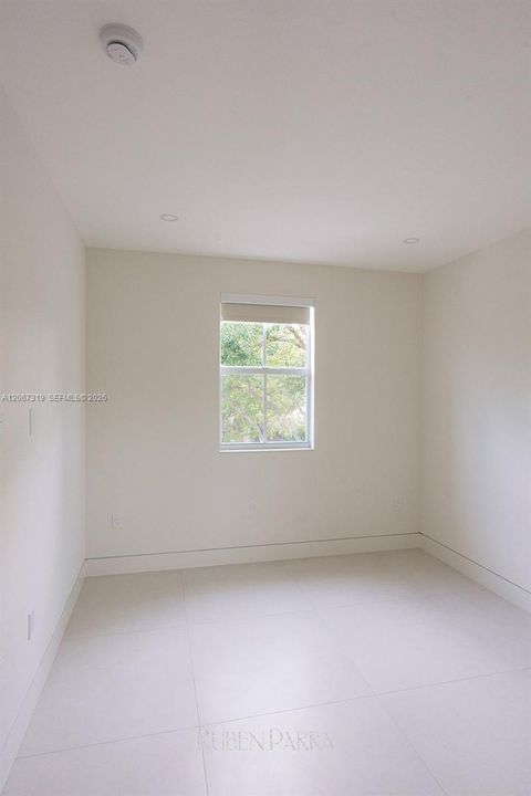 En Renta: $4,700 (3 camas, 2 baños, 1511 Pies cuadrados)