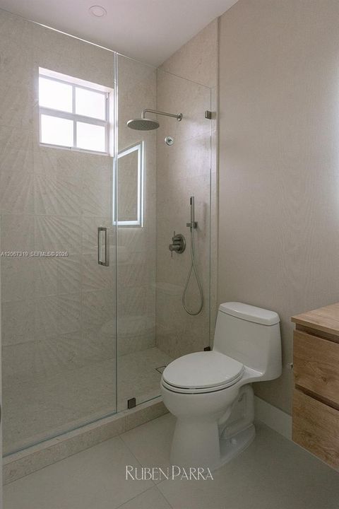 En Renta: $4,700 (3 camas, 2 baños, 1511 Pies cuadrados)