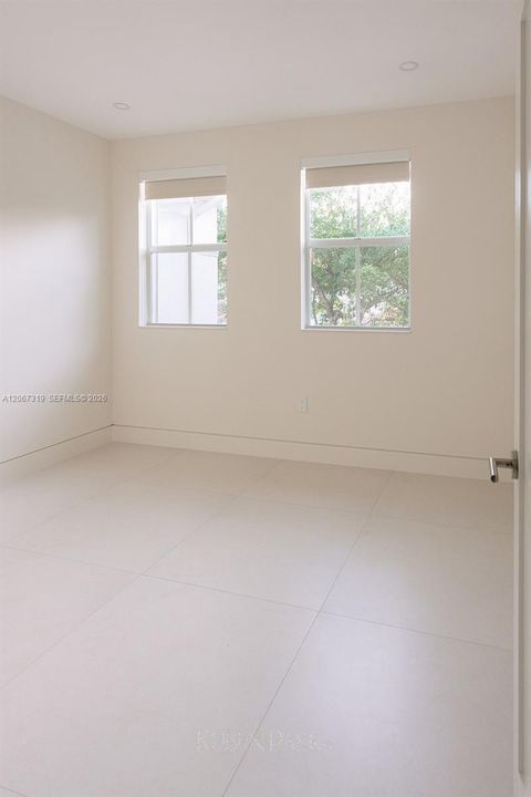En Renta: $4,700 (3 camas, 2 baños, 1511 Pies cuadrados)