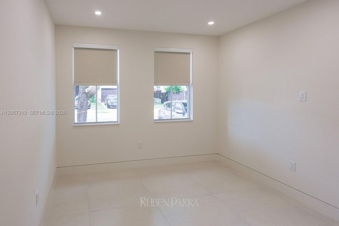 En Renta: $4,700 (3 camas, 2 baños, 1511 Pies cuadrados)