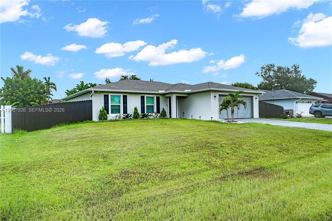 For Sale: $479,900 (4 beds, 2 baths, 1651 Square Feet)