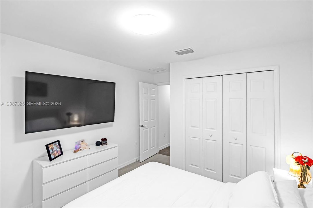 For Sale: $479,900 (4 beds, 2 baths, 1651 Square Feet)