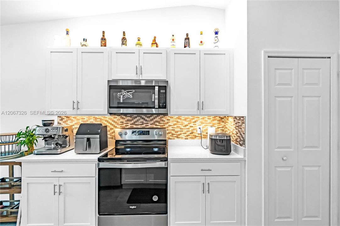For Sale: $479,900 (4 beds, 2 baths, 1651 Square Feet)