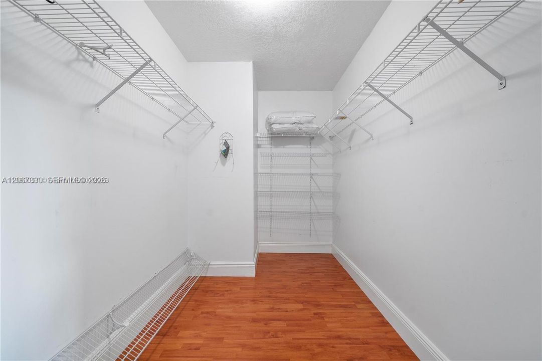 For Rent: $7,000 (4 beds, 3 baths, 2537 Square Feet)