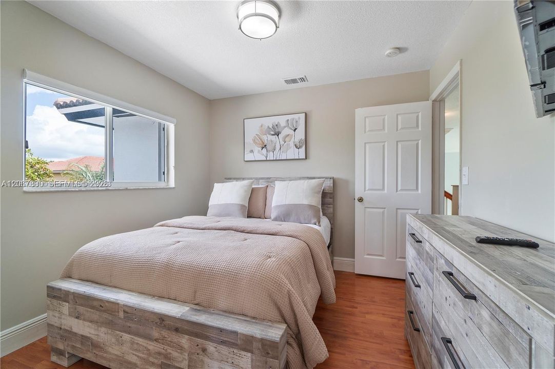 For Rent: $7,000 (4 beds, 3 baths, 2537 Square Feet)