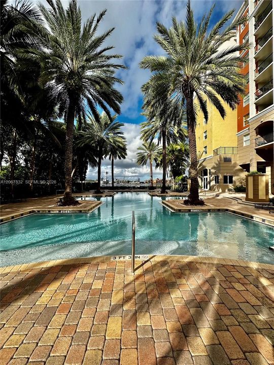 For Rent: $3,500 (2 beds, 2 baths, 1116 Square Feet)