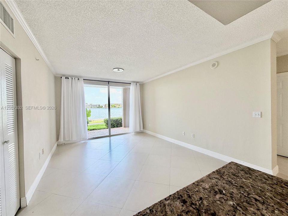 For Rent: $3,500 (2 beds, 2 baths, 1116 Square Feet)
