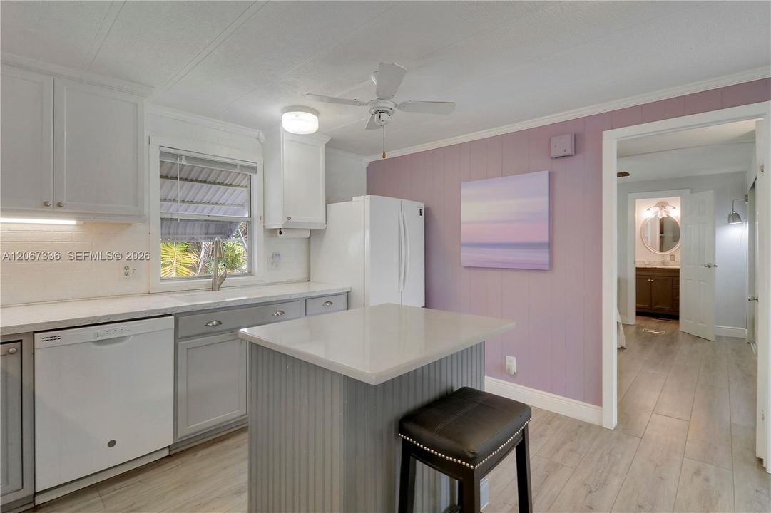 Recently Sold: $169,000 (2 beds, 2 baths, 1060 Square Feet)