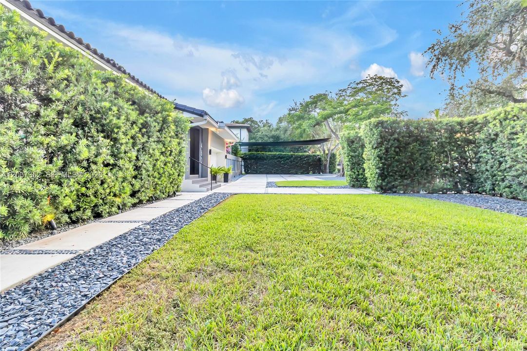 For Sale: $4,500,000 (4 beds, 4 baths, 2941 Square Feet)