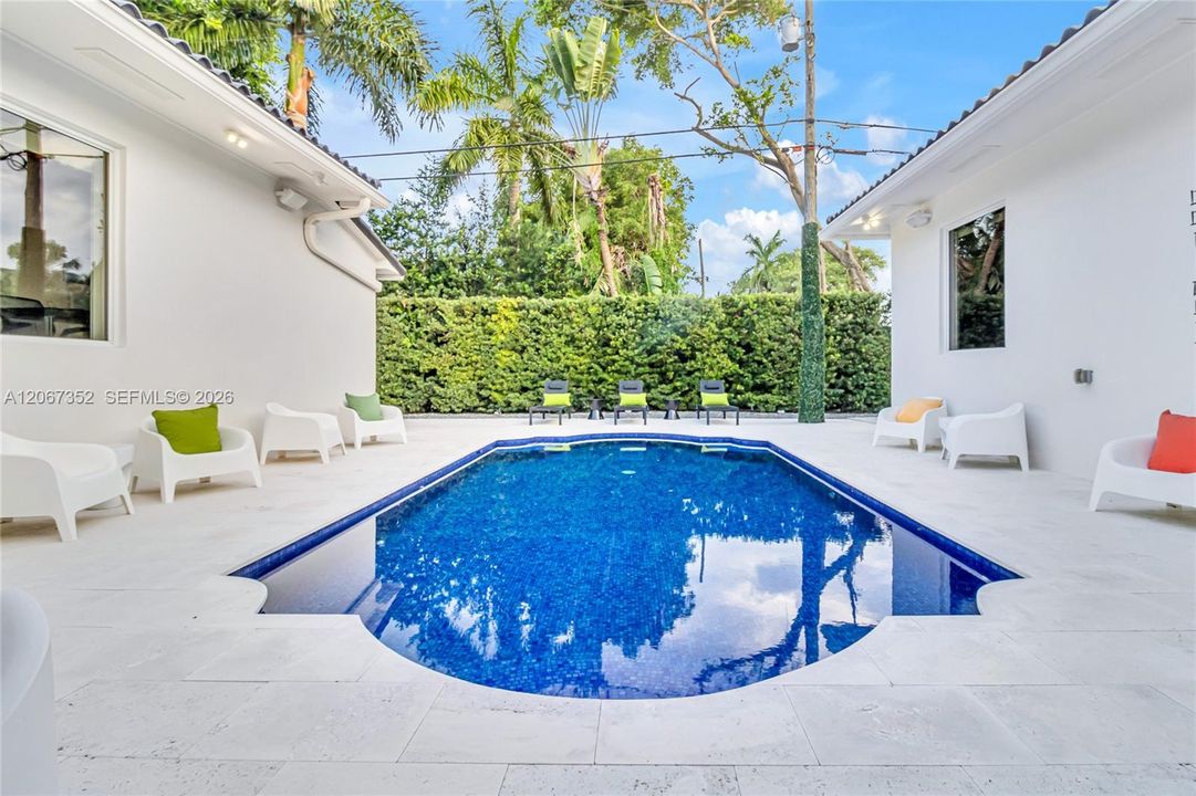 Salt water pool