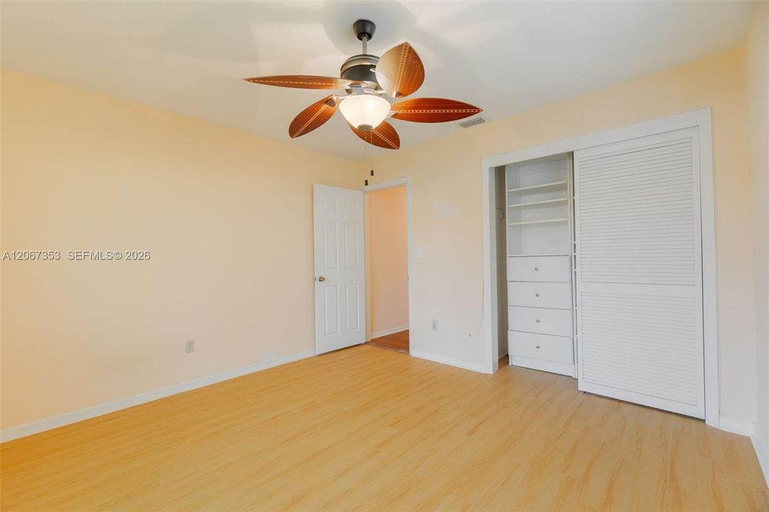For Sale: $699,000 (4 beds, 2 baths, 1958 Square Feet)