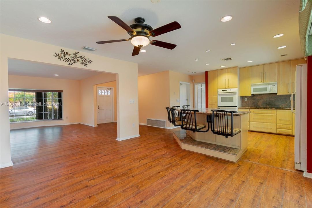 For Sale: $699,000 (4 beds, 2 baths, 1958 Square Feet)