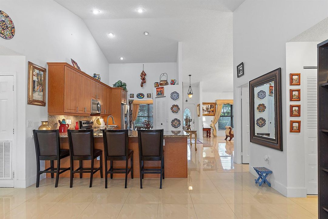 761 Greenbriar Ave, Davie, FL 33325 - 01
