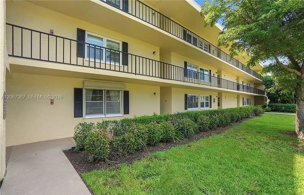For Rent: $2,500 (2 beds, 2 baths, 1000 Square Feet)