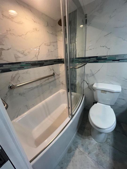 UDATED SHOWER/TUB