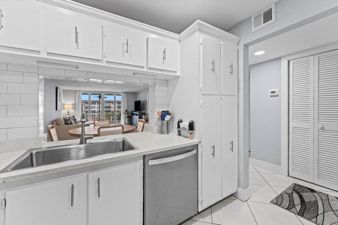 008-910DogwoodDrive-444-DelrayBeach-FL-3