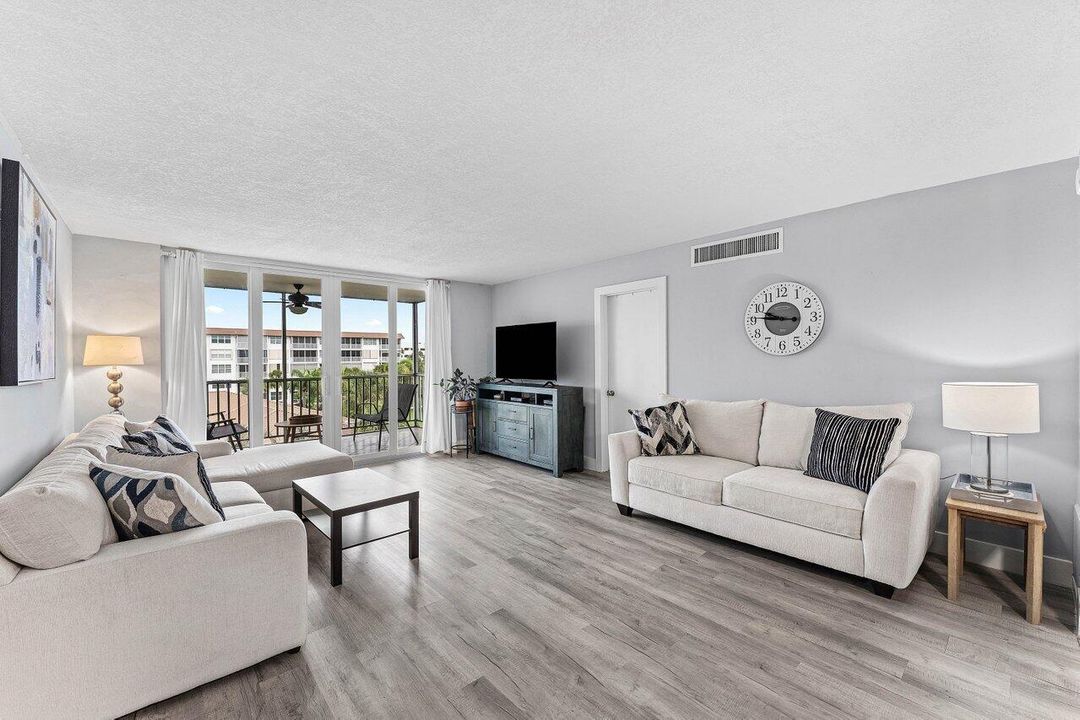 012-910DogwoodDrive-444-DelrayBeach-FL-3