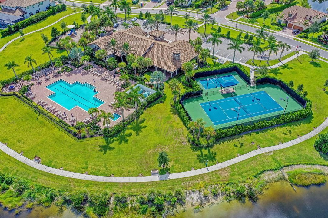 Clubhouse Amenities Aerial
