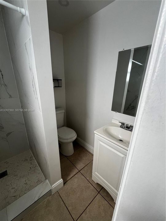 For Rent: $1,290 (2 beds, 1 baths, 1693 Square Feet)