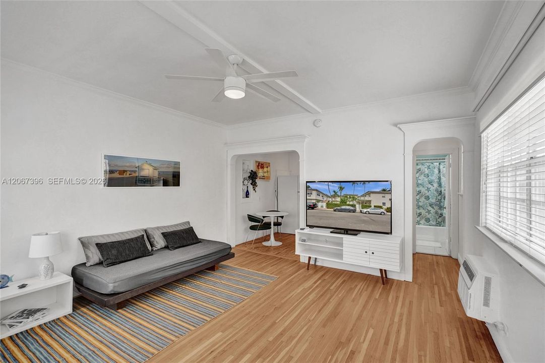 For Sale: $195,100 (0 beds, 1 baths, 398 Square Feet)