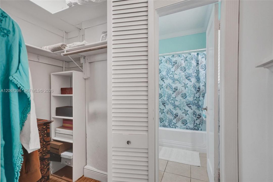 For Sale: $195,100 (0 beds, 1 baths, 398 Square Feet)